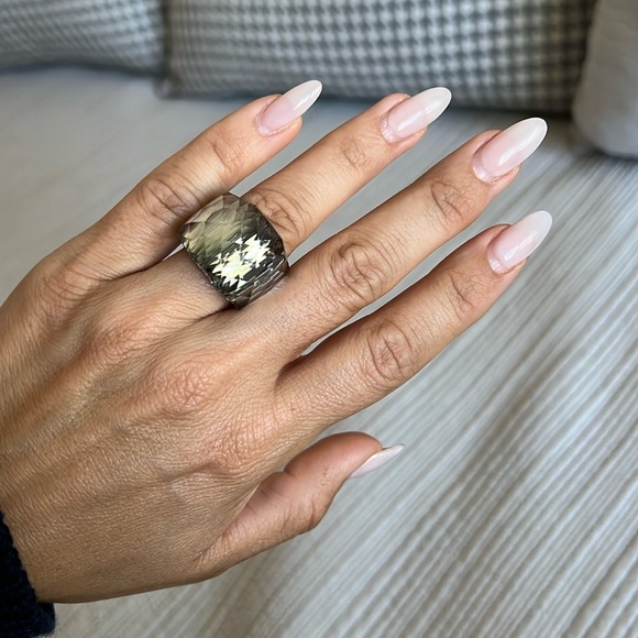 Swarovski Crystal Ring - Picture 1 of 2